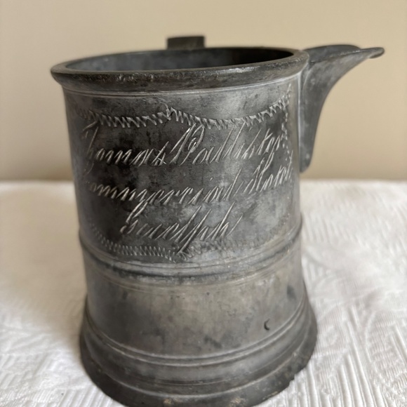 Antique Pewter Pint Tankard with Side Spout - Picture 3 of 7